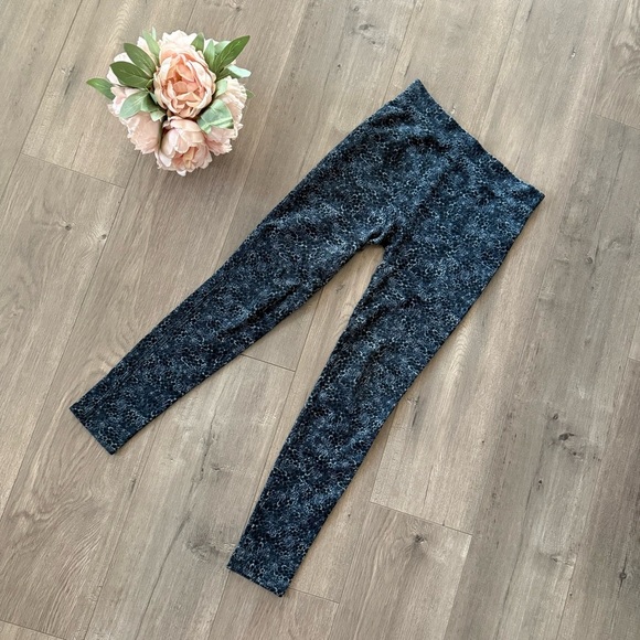 🍁5 for $15🍁Nine West Blue Leopard Print Cozy Thick Leggings - Picture 1 of 7